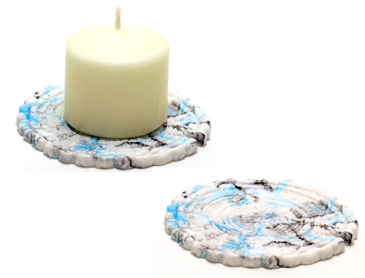 Model P4. 9.5 cm diam. X 5 mm. CAD 40. Available at Christine Mercier atelier-boutique (Quebec City)