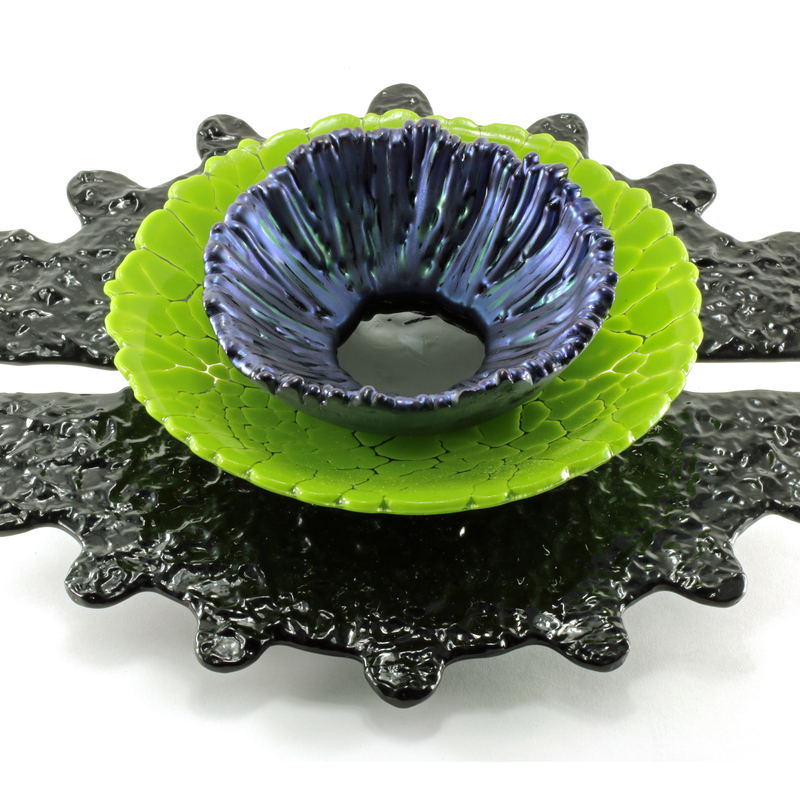 Droit de regard. 38 cm W x 30 cm D x 4-17 cm H. CAD 250